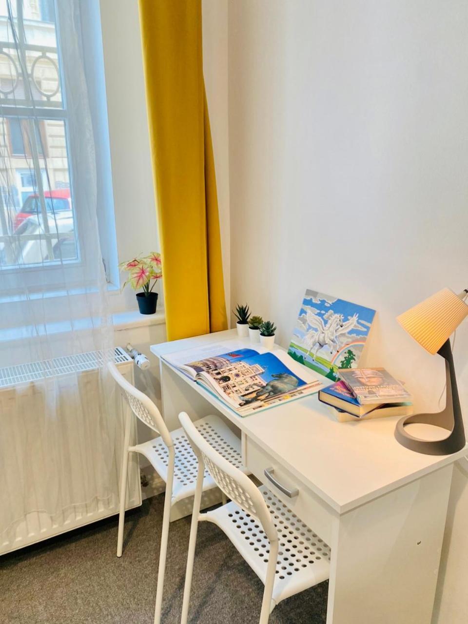 Rozsa Apartment Budapest Luaran gambar